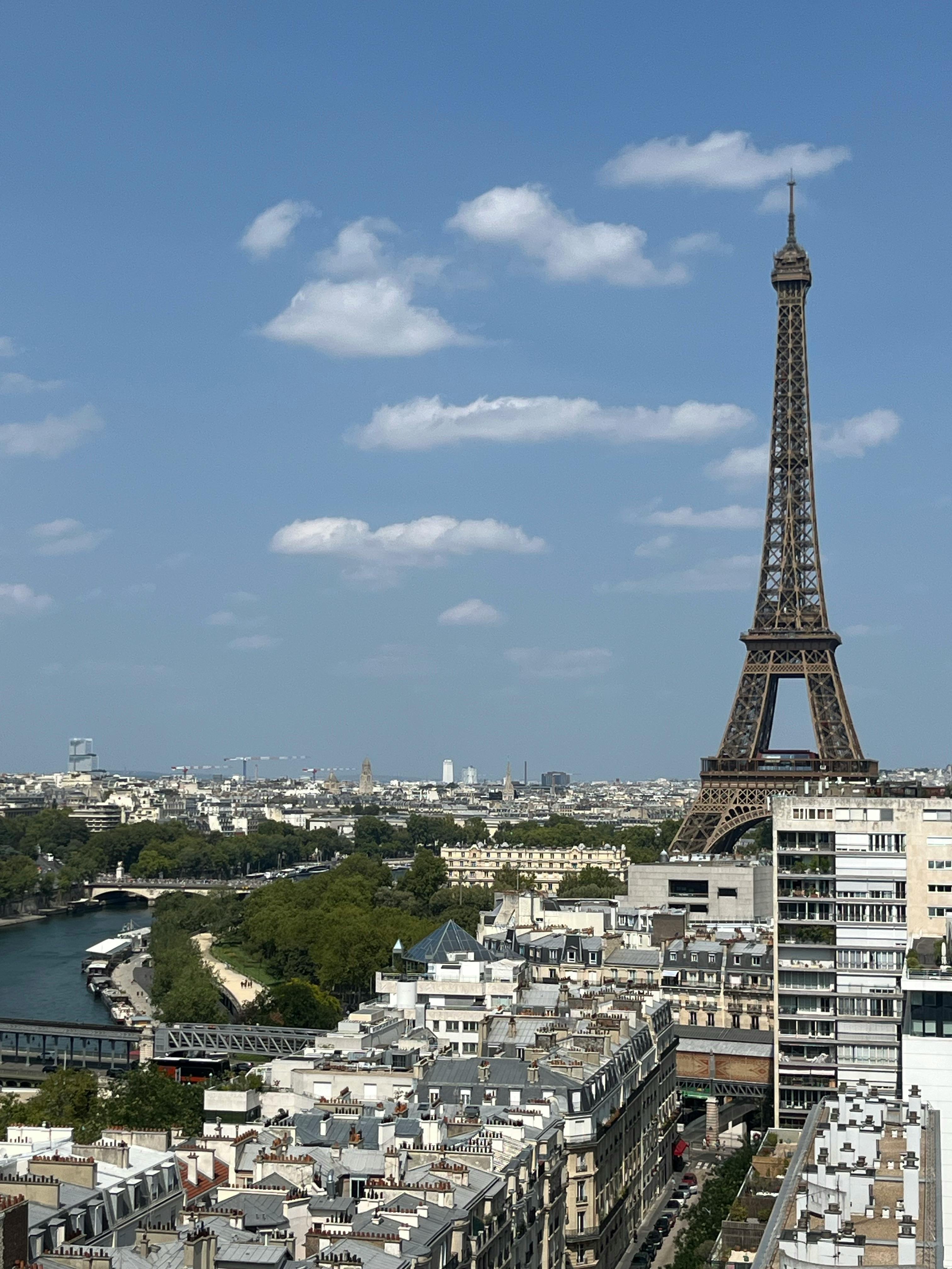Luxury escorts in Paris, France